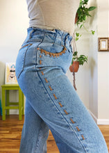 Vintage Paper Bag Waist Suede Detailed Mom Jeans - L