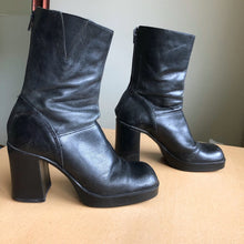 Vintage Chunky Black Boots - US 7.5