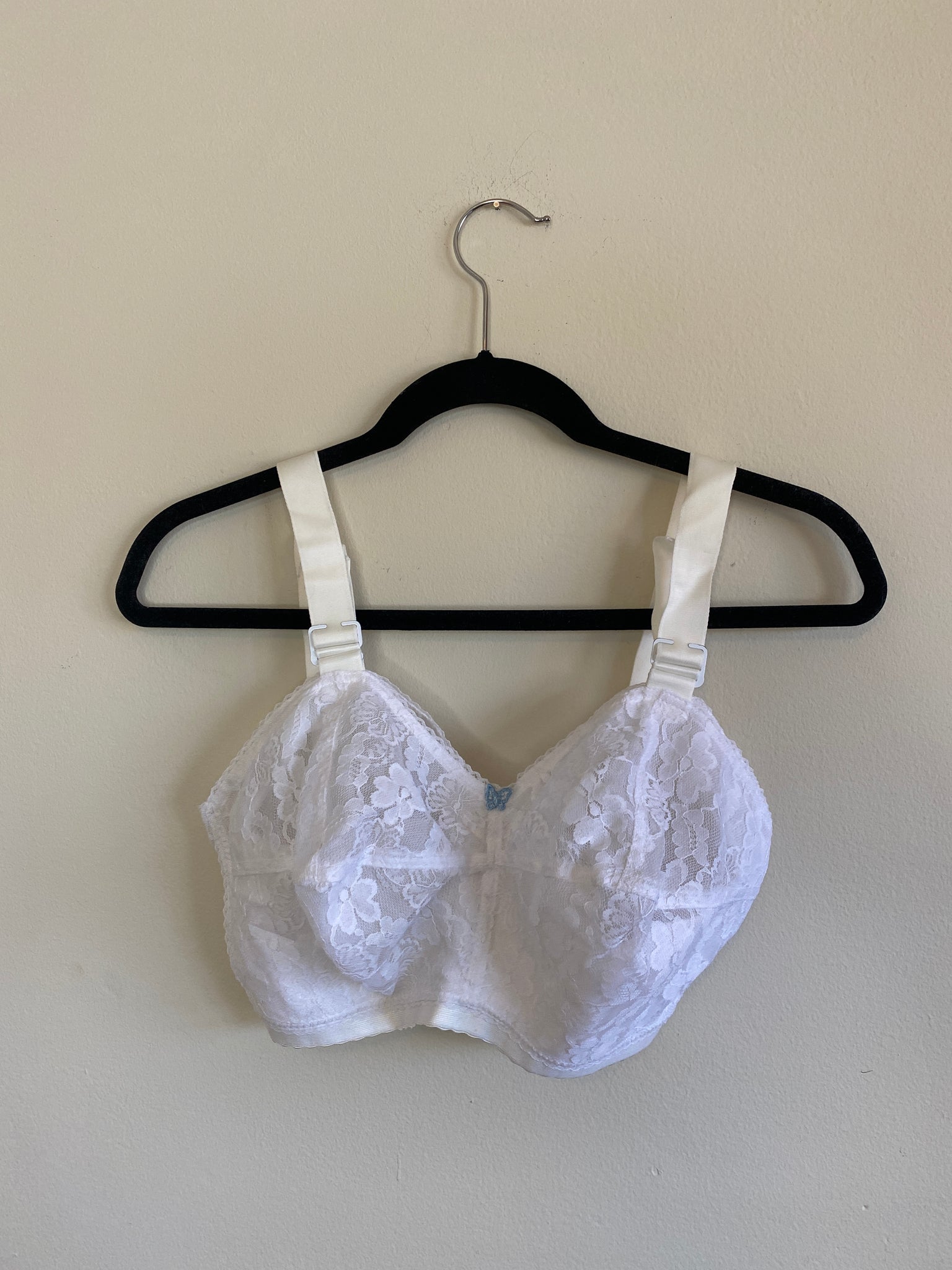 Buy 1980s Vintage White Lace Wire Free Unlined Bullet Bra NEW Online in  India 